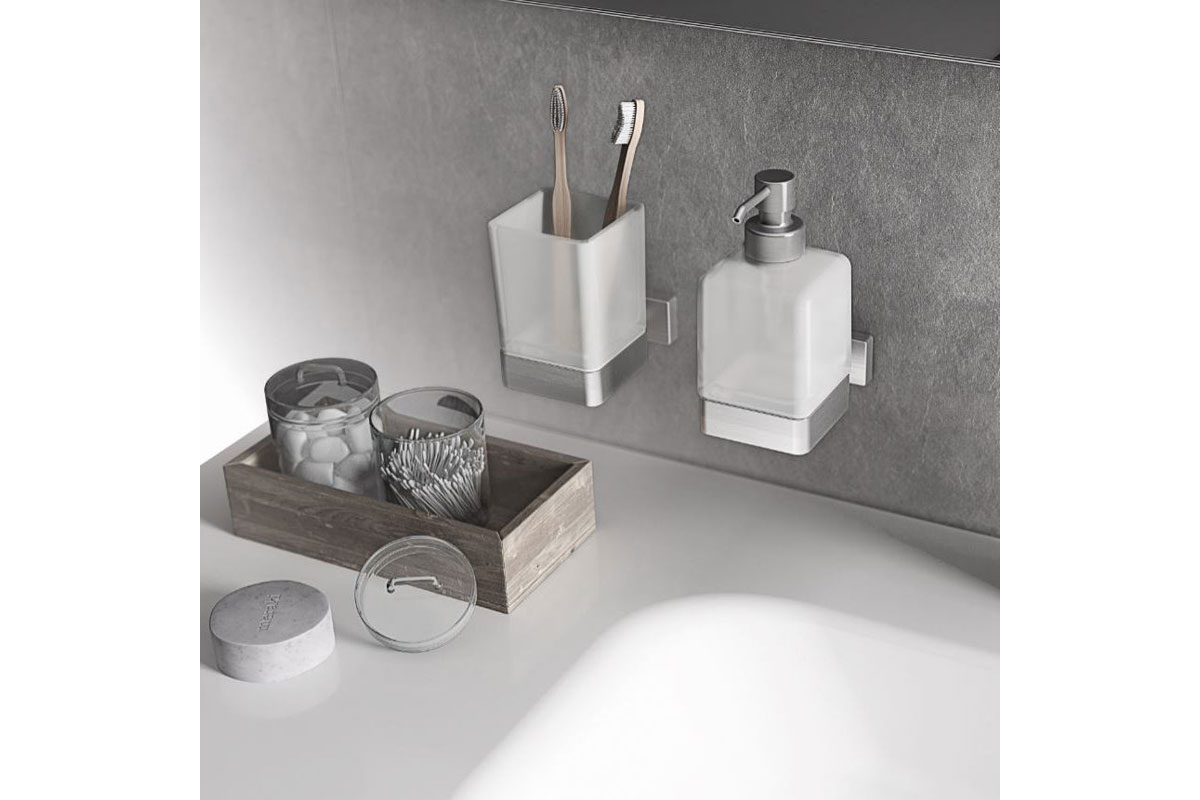ACCESSORIES Product 673